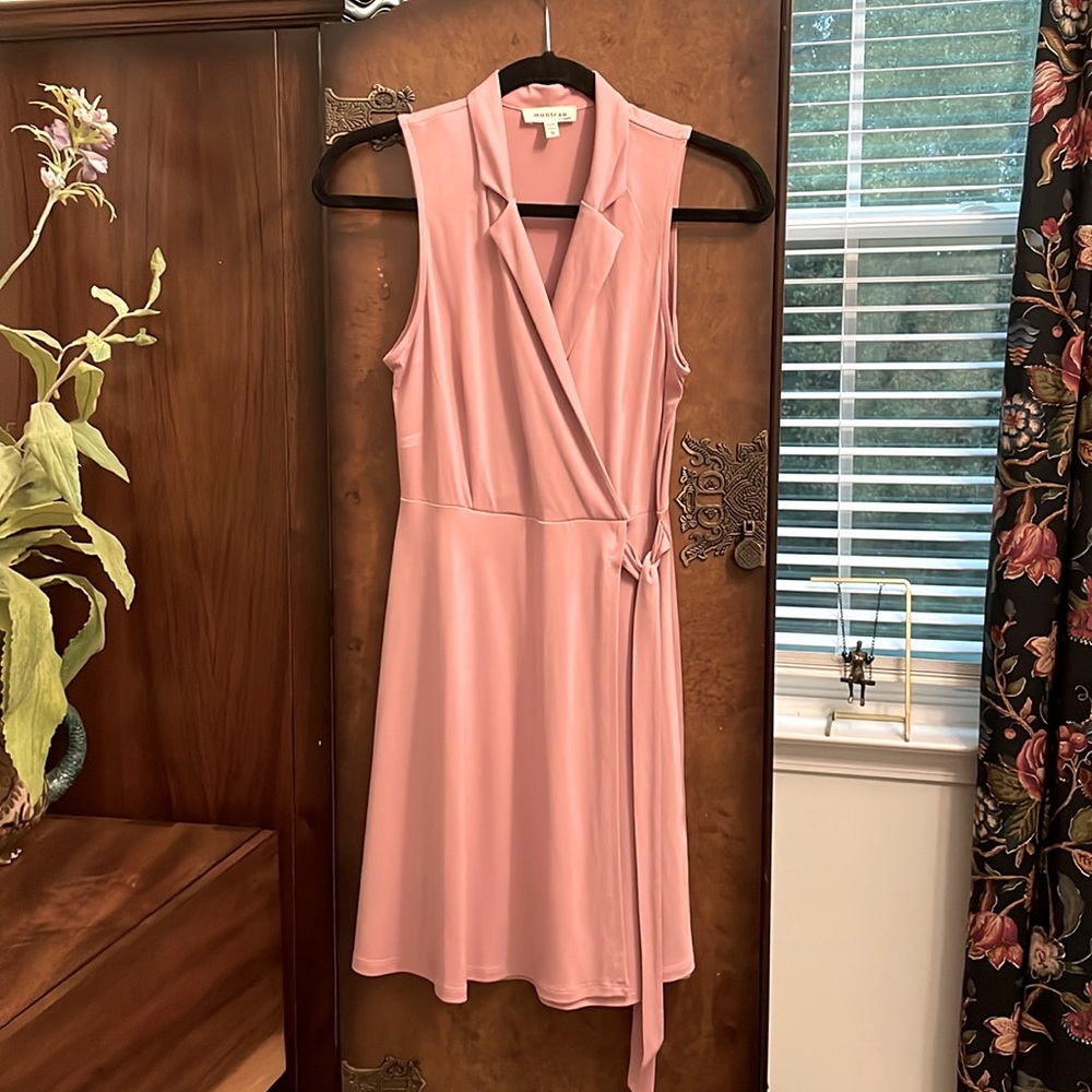 Pink stretchy sleeveless wrap dress with collar size small